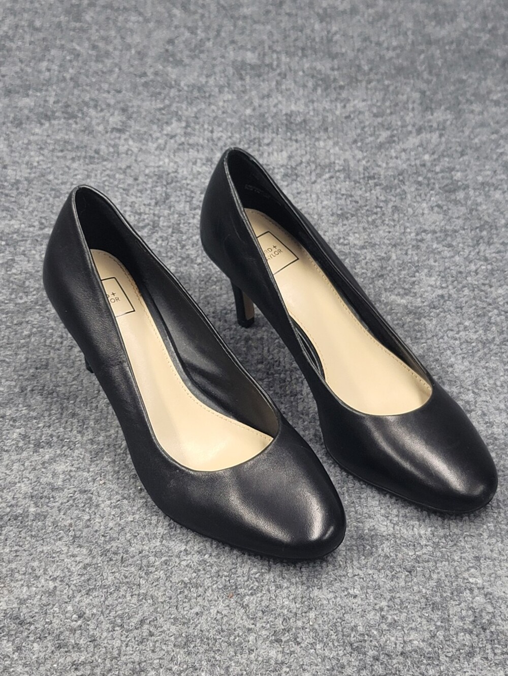Lord & Taylor Black Leather Pumps Heels Size 7